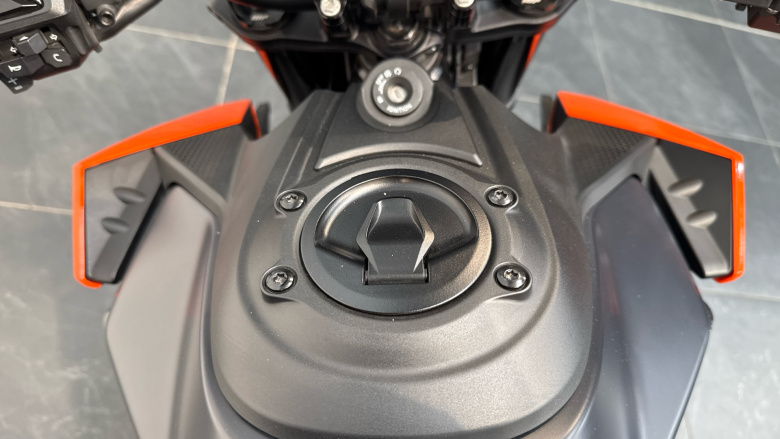 Ktm Duke 990 Duke (24MY)